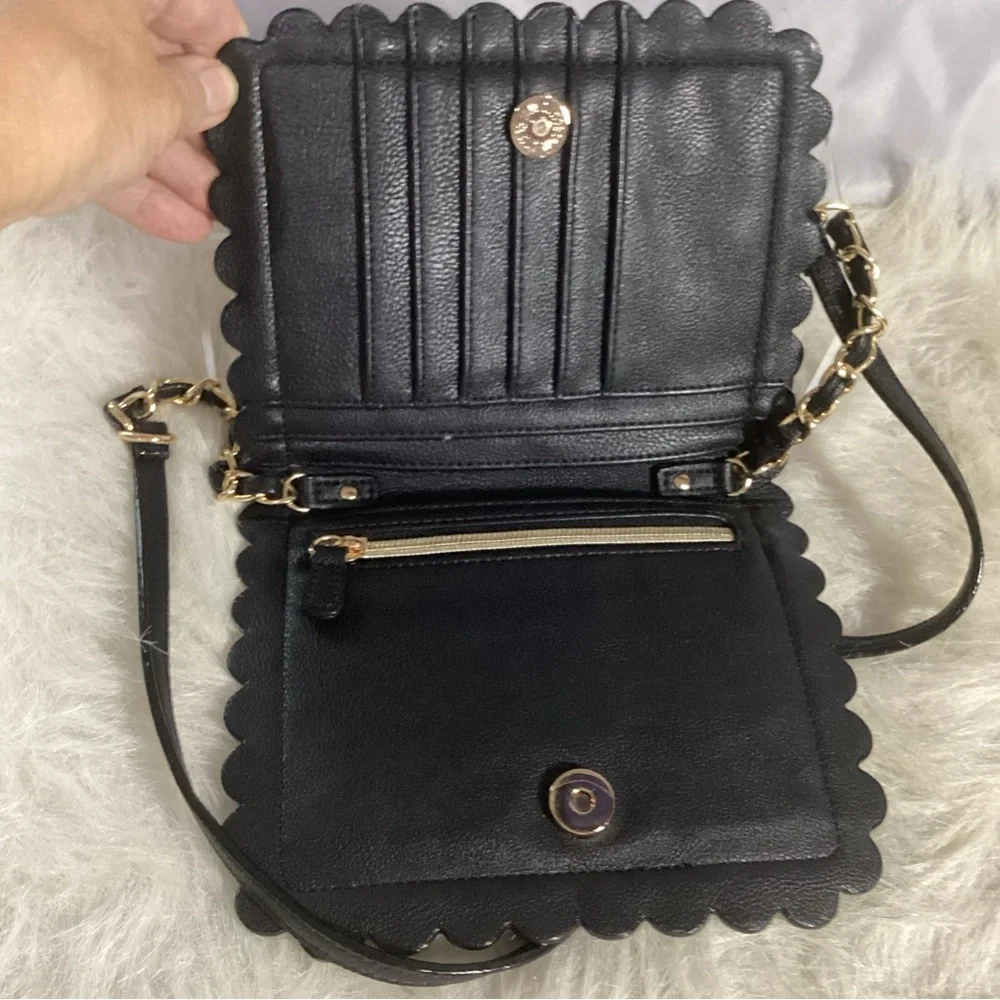Betsey Johnson Black White Striped Floral Appliqué Crossbody Wallet Bag Vegan
